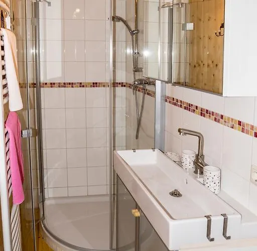 豪斯帕拉迪艾姆斯酒店 公寓 *